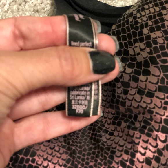 Pink Snakeskin Victoria Secret Bra 32DDD - Picture 2 of 2